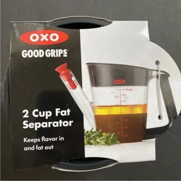 OXO Good Grips 2 Cup Fat Separator With Measurement Easy Clean Prevents Spills - Picture 5 of 9